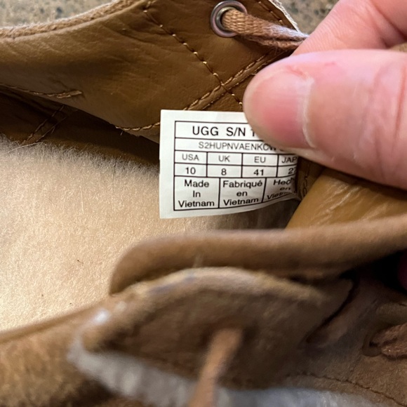 Ugg Suede Sneakers. Tan. Size 10. - Picture 4 of 4